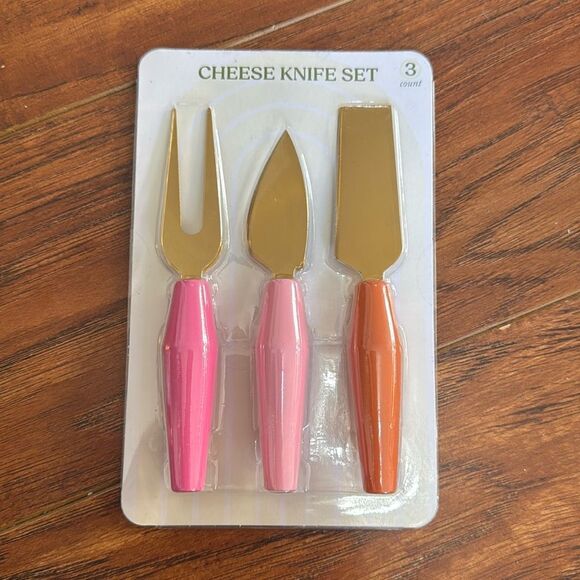 NWT Bullseye’s Playground (3) Cheese Knife Set Pink Gold - Picture 2 of 4